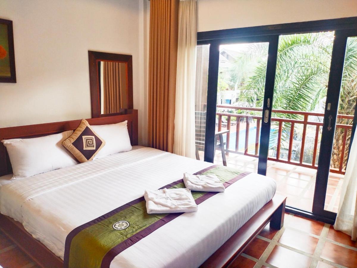 Vang Vieng Savanh Sunset View Resort Exteriör bild