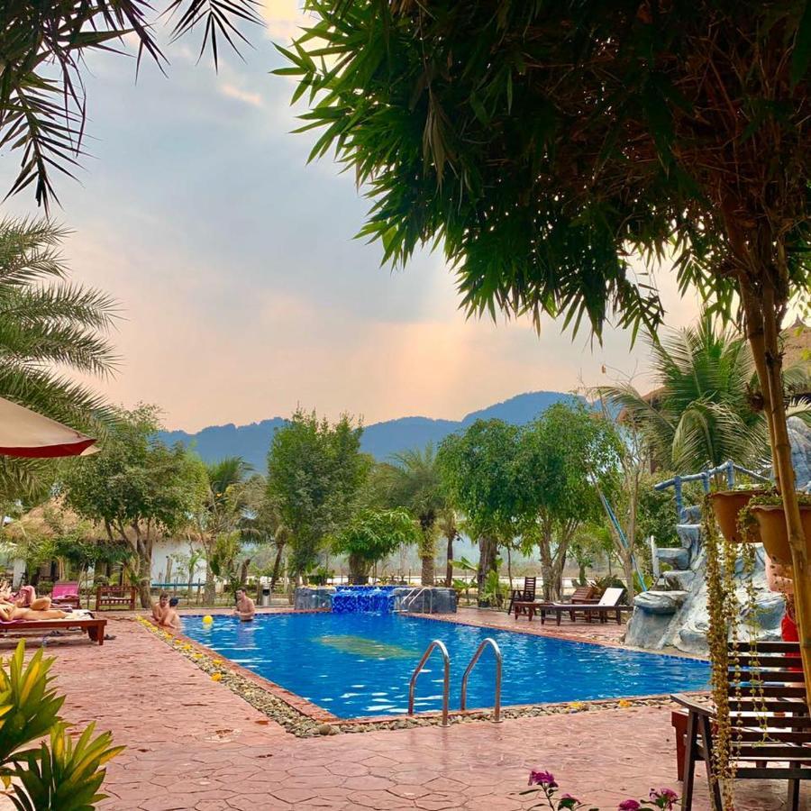 Vang Vieng Savanh Sunset View Resort Exteriör bild