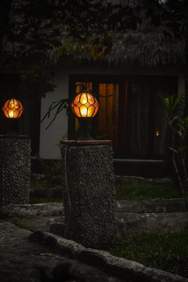 Vang Vieng Savanh Sunset View Resort Exteriör bild