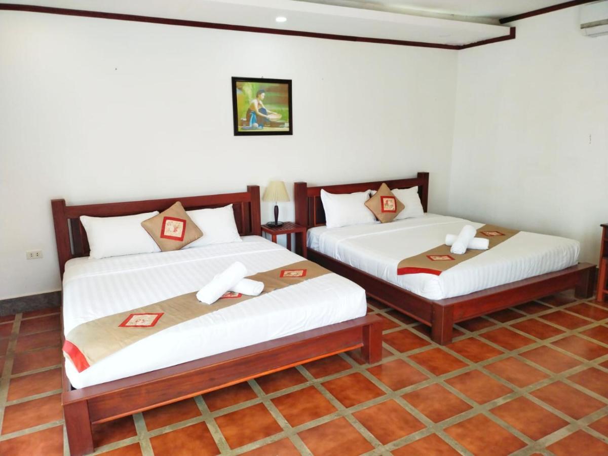 Vang Vieng Savanh Sunset View Resort Exteriör bild