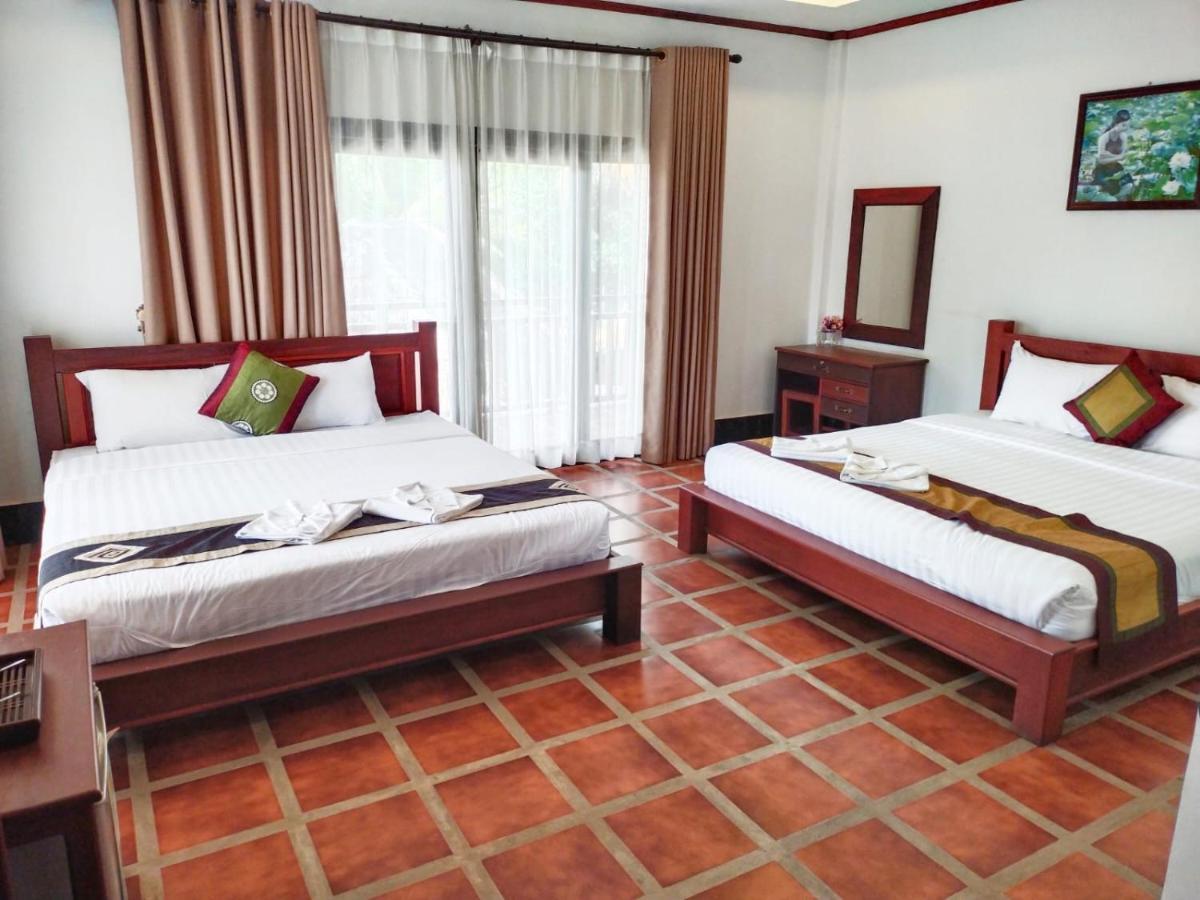 Vang Vieng Savanh Sunset View Resort Exteriör bild