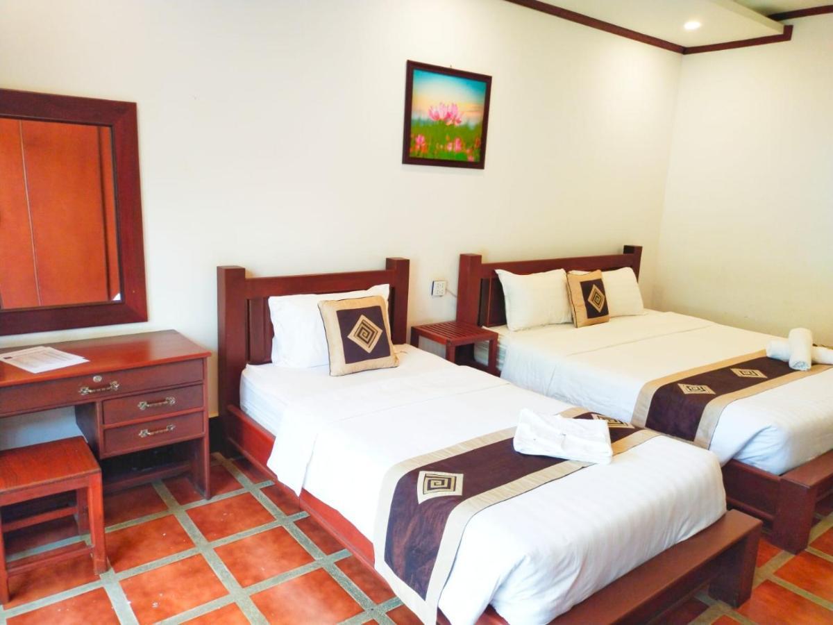 Vang Vieng Savanh Sunset View Resort Exteriör bild